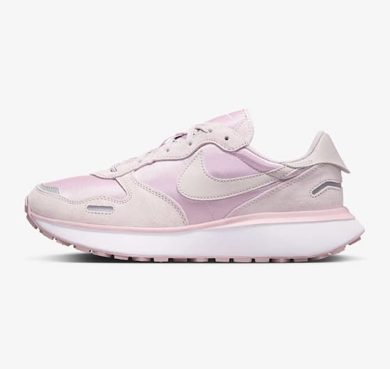 Nike Phoenix Waffle Women's Shoes in Plum Chalk/Light Violet